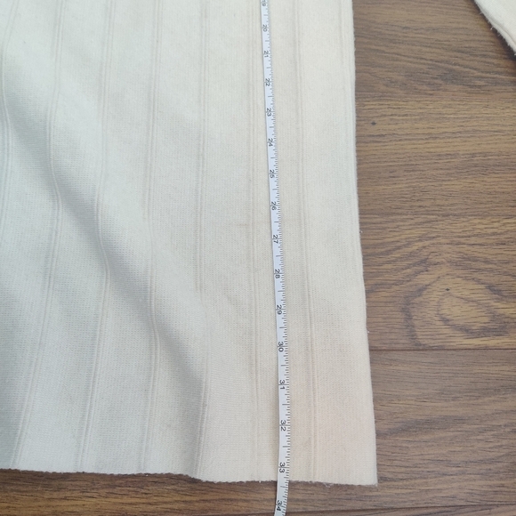 *Sincerely Jules Women Cream Sweater Dress - XS - Keyhole Front Detail NWT - Picture 6 of 10